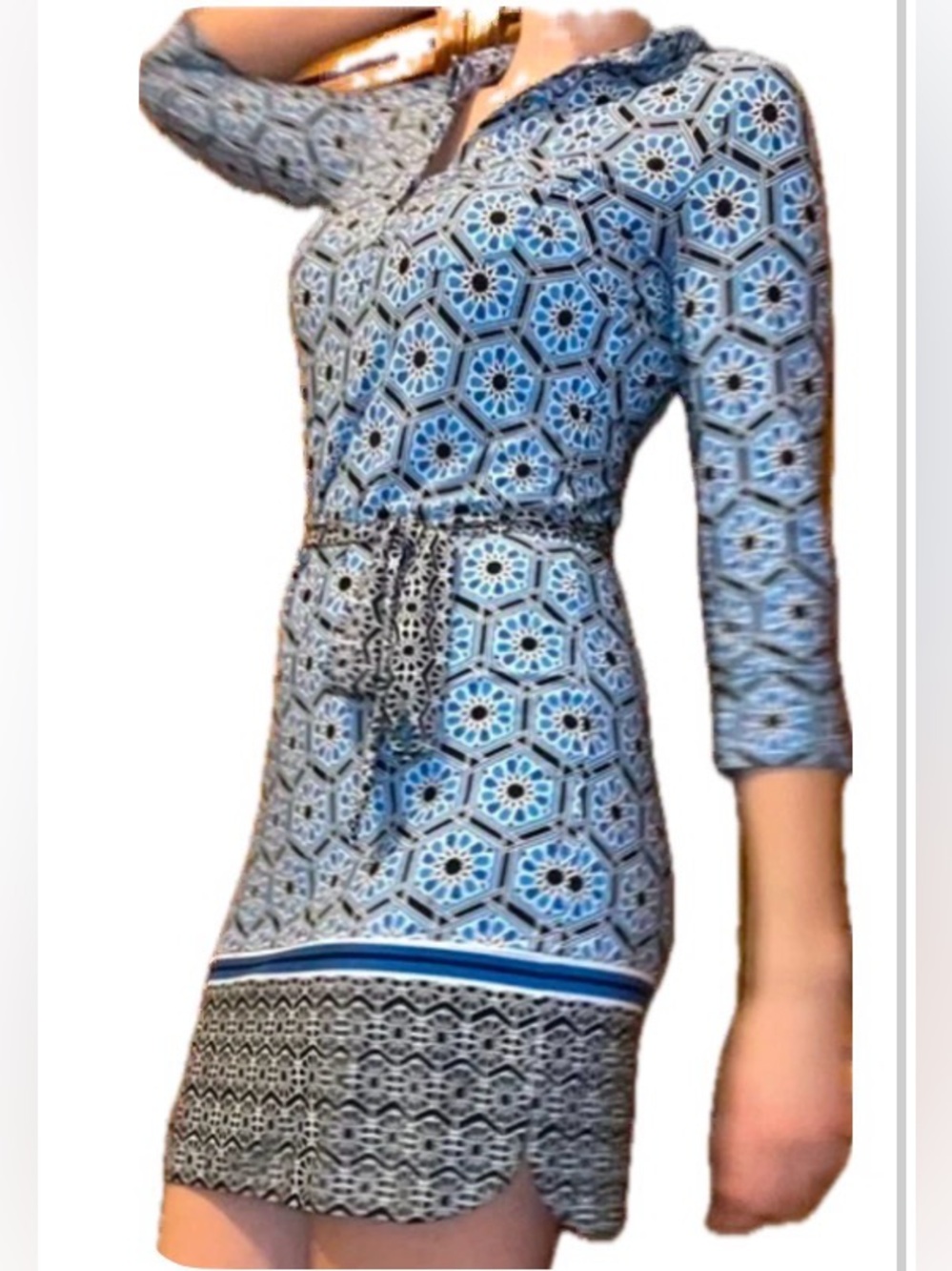 **Donna Morgan *Blue Geometric Tie-Waist Mini Dress with 3/4 sleeves.